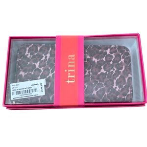 NWT Trina Turk Long Zip Around Wallet
